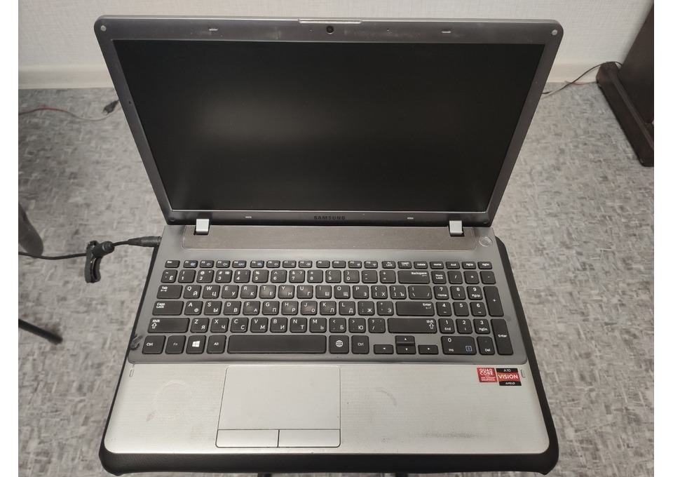 Продам ноутбук SAMSUNG NP355V5C